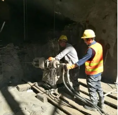 江汉水下抗分散灌浆料特点 水下不分散注浆料介绍