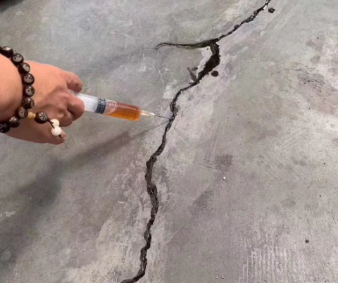 江汉混凝土裂缝修补技术详解​